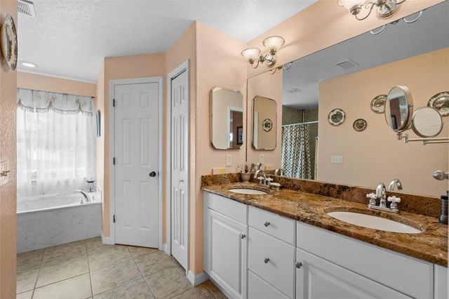 6925 CROCK AVENUE, North Port, FL 34291