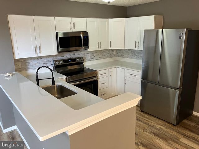 14114-B LAUREN LN #27B, Laurel, MD 20707