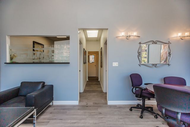 1103 N Western Avenue, Chicago, IL 60622