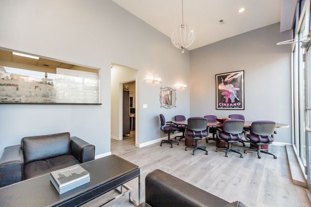 1103 N Western Avenue, Chicago, IL 60622