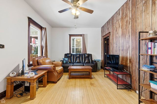 2222 S 58th Court, Cicero, IL 60804