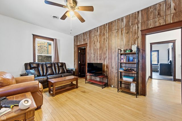 2222 S 58th Court, Cicero, IL 60804