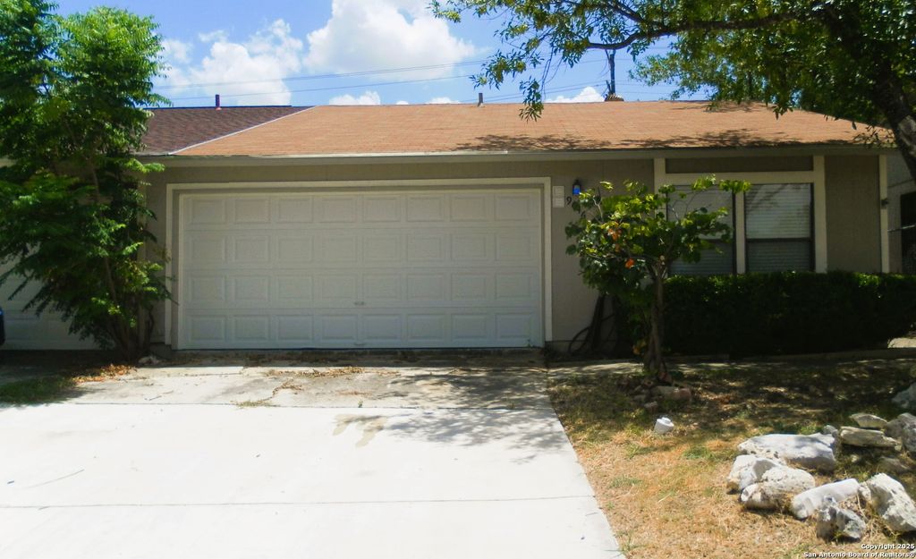 9646 Bratton # 182, San Antonio, TX 78245