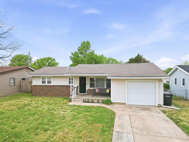 1913 Cron St, Augusta, KS 67010