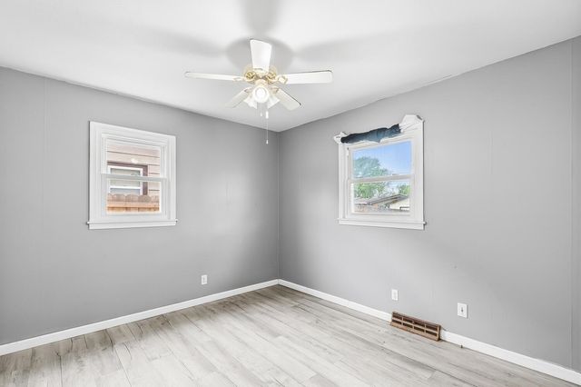 1913 Cron St, Augusta, KS 67010