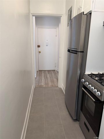 120 E Hartsdale Avenue 1R, Hartsdale, NY 10530