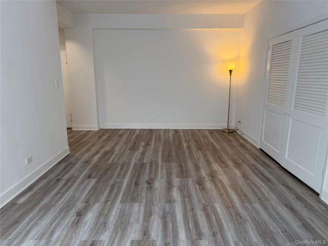120 E Hartsdale Avenue 1R, Hartsdale, NY 10530