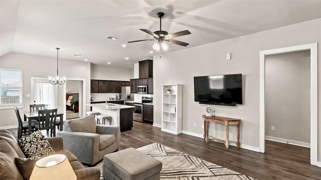 2805 Buccaneer Trail, Bryan, TX 77803