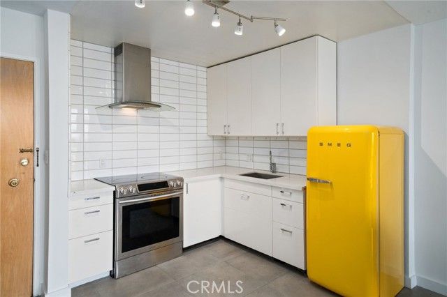 375 Atlantic Avenue 201, Long Beach, CA 90802