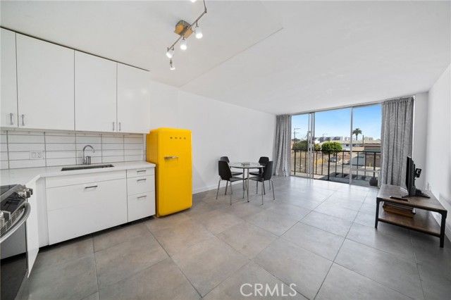 375 Atlantic Avenue 201, Long Beach, CA 90802