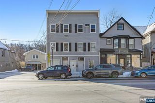 129 Main Street 3, Bloomingdale, NJ 07403