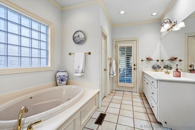 9632 S Vandalia Avenue, Tulsa, OK 74137