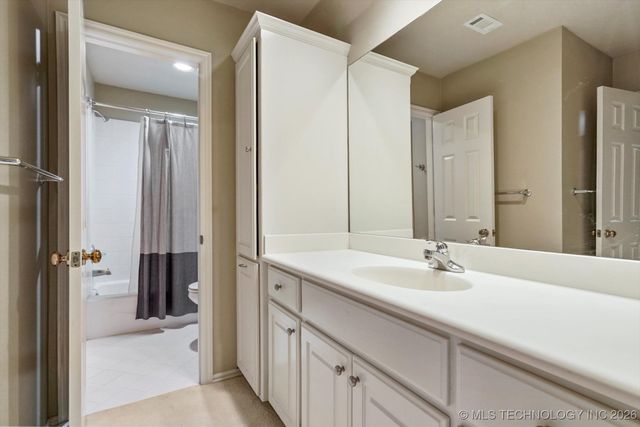 9632 S Vandalia Avenue, Tulsa, OK 74137