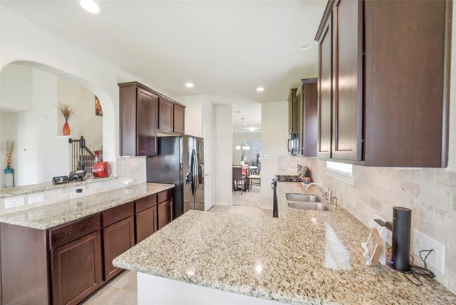 9815 Shimmering Lakes Drive, Rosharon, TX 77583