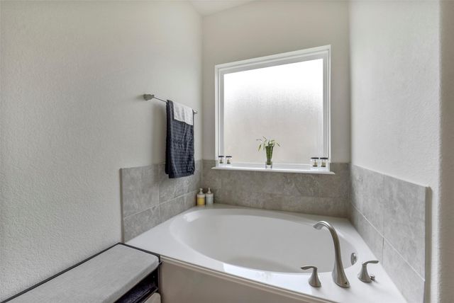 9815 Shimmering Lakes Drive, Rosharon, TX 77583