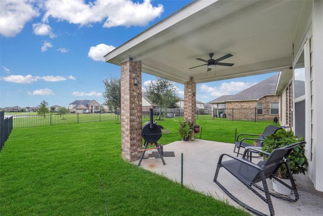 9815 Shimmering Lakes Drive, Rosharon, TX 77583