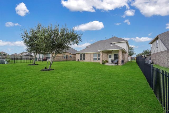 9815 Shimmering Lakes Drive, Rosharon, TX 77583