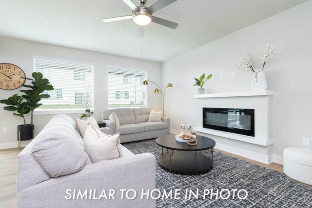 6937 Poppy Court, Johnston, IA 50131