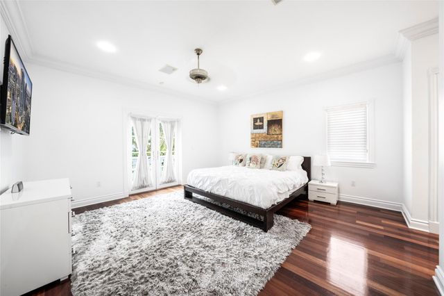 438 Coconut Isle Dr, Fort Lauderdale, FL 33301