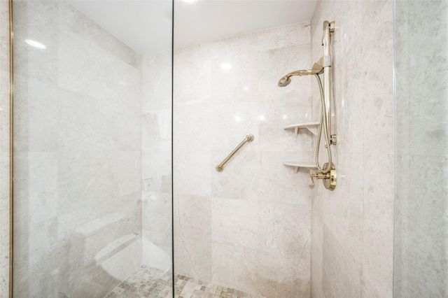 438 Coconut Isle Dr, Fort Lauderdale, FL 33301