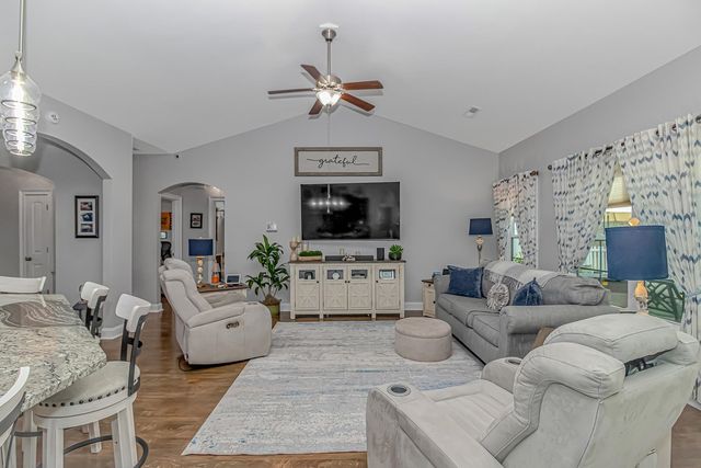 249 Maple Oak Dr., Conway, SC 29526