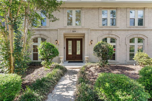 5918 Elmwood Hill Lane, Houston, TX 77345