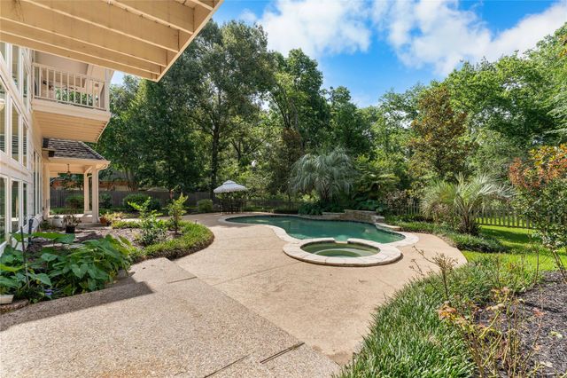 5918 Elmwood Hill Lane, Houston, TX 77345