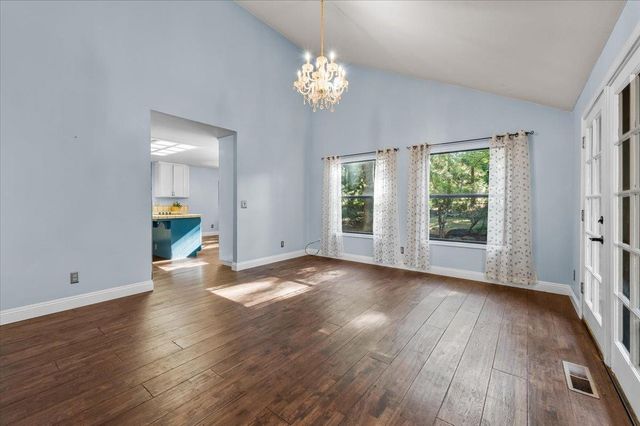 13730 Strawberry Cir, Penn Valley, CA 95946