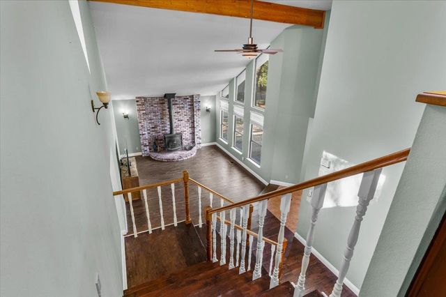 13730 Strawberry Cir, Penn Valley, CA 95946