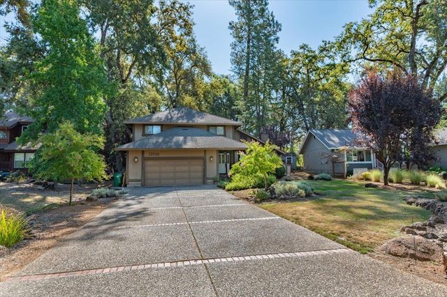 13730 Strawberry Cir, Penn Valley, CA 95946