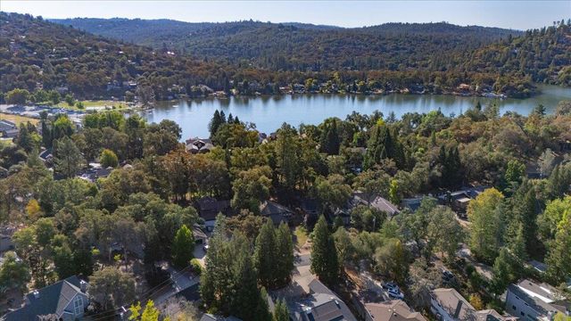13730 Strawberry Cir, Penn Valley, CA 95946