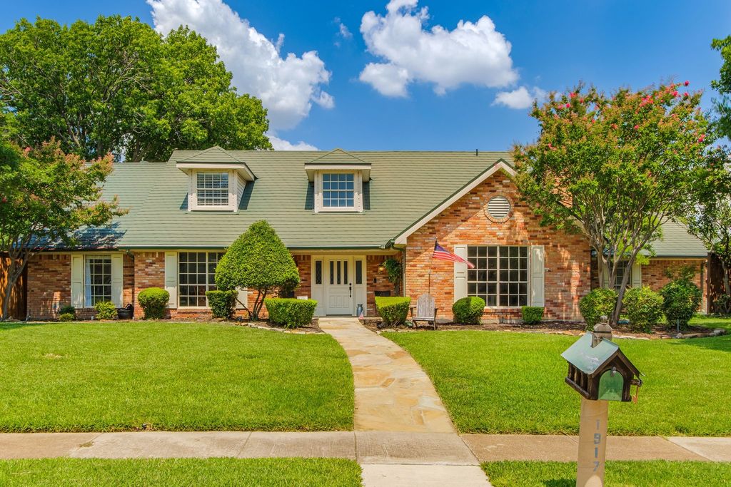 1917 Sparrows Point Drive, Plano, TX 75023