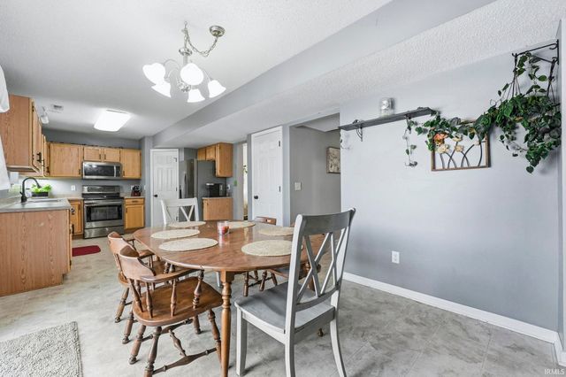 4318 Castle Rock Drive, New Haven, IN 46774