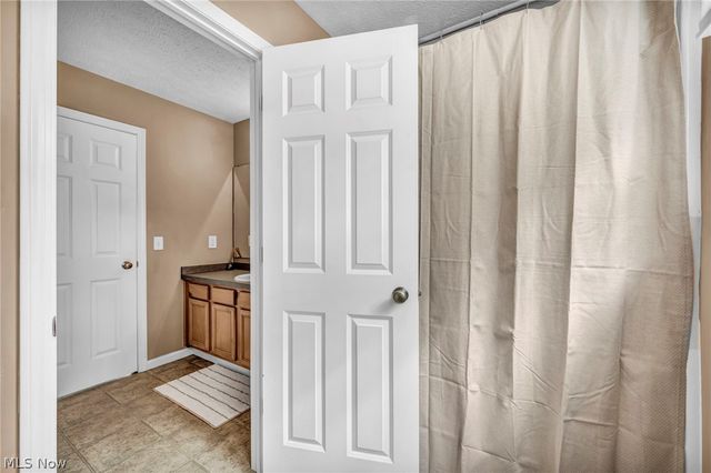 7088 Victoria Drive, Mentor, OH 44060