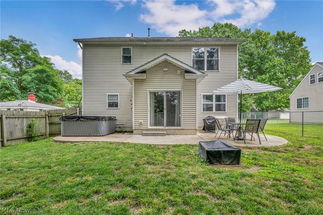 7088 Victoria Drive, Mentor, OH 44060