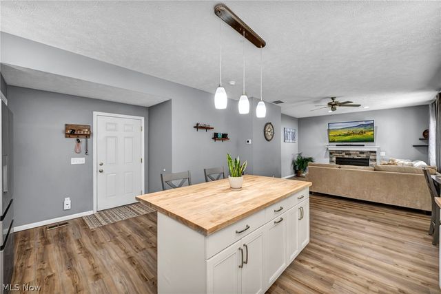 7088 Victoria Drive, Mentor, OH 44060