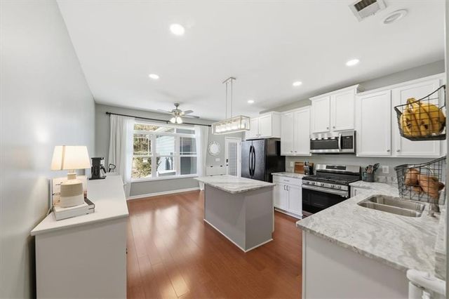 292 Harmony Lake Drive, Canton, GA 30115