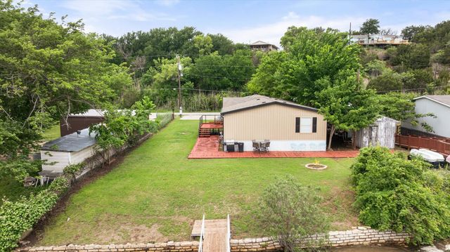 5821 Parkside Court, Granbury, TX 76048