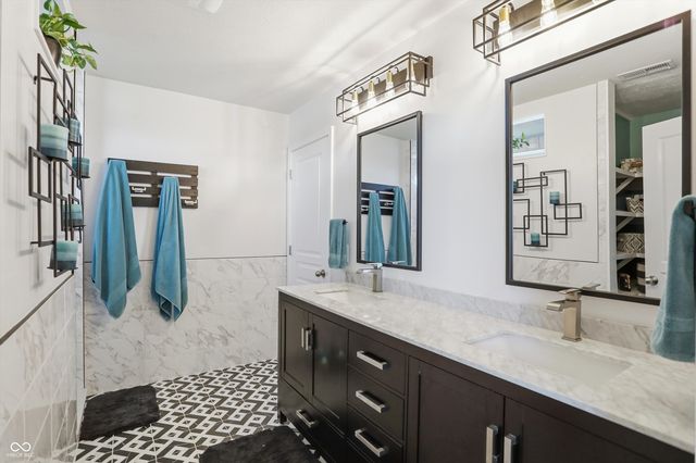14680 Hinton Drive, Fishers, IN 46037