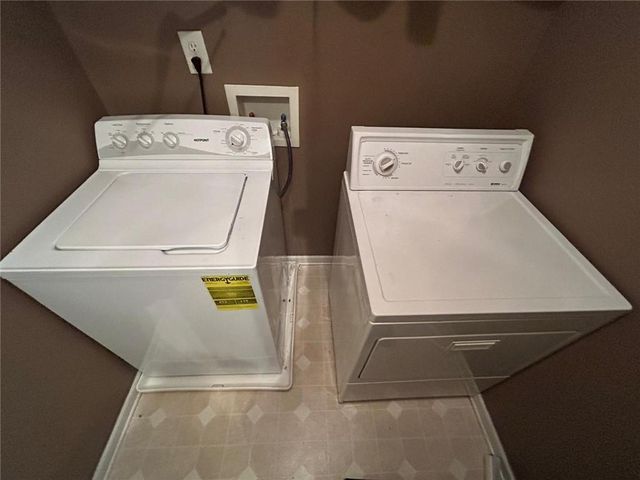 924 Tree Creek Boulevard, Lawrenceville, GA 30043