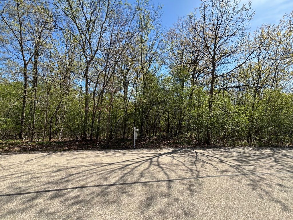 5 Dunsinane Lane, Bannockburn, IL 60015