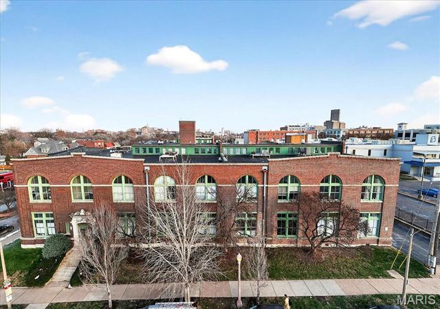 4242 Laclede Avenue 203, St Louis, MO 63108