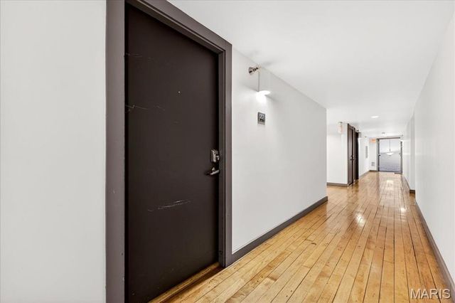 4242 Laclede Avenue 203, St Louis, MO 63108