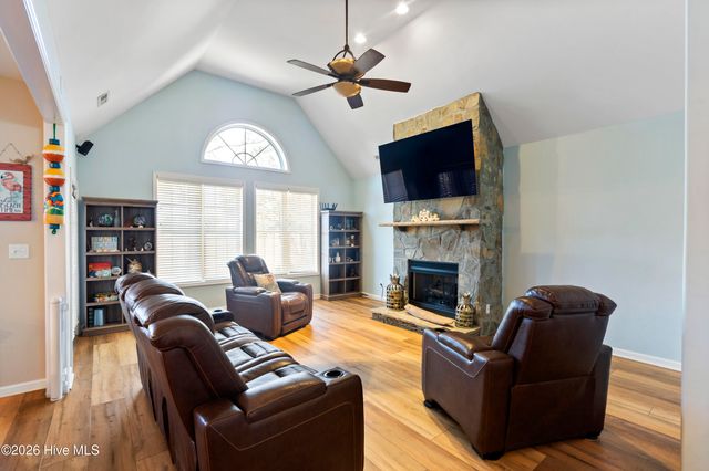 205 Port Side Drive, Sneads Ferry, NC 28460