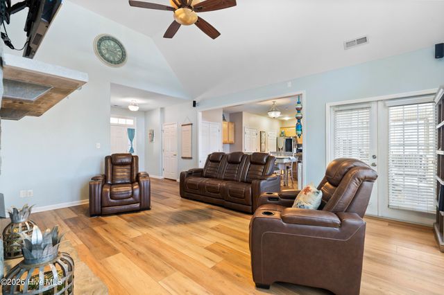 205 Port Side Drive, Sneads Ferry, NC 28460