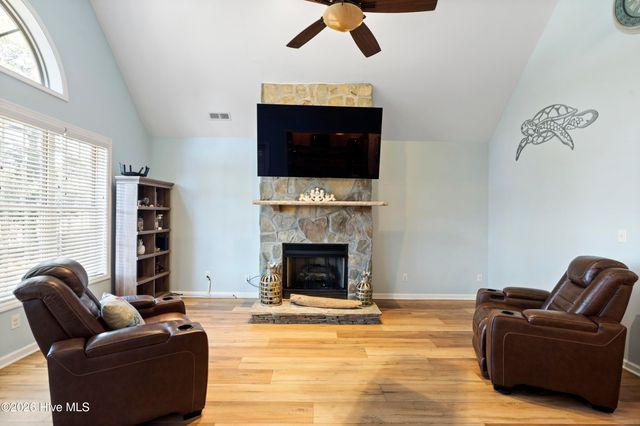 205 Port Side Drive, Sneads Ferry, NC 28460