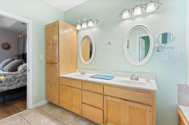 205 Port Side Drive, Sneads Ferry, NC 28460