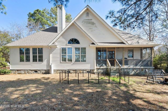 205 Port Side Drive, Sneads Ferry, NC 28460