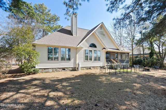 205 Port Side Drive, Sneads Ferry, NC 28460