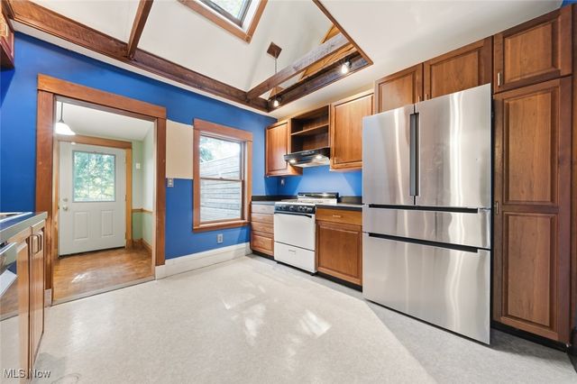 12406 Larchmere Boulevard, Cleveland, OH 44120